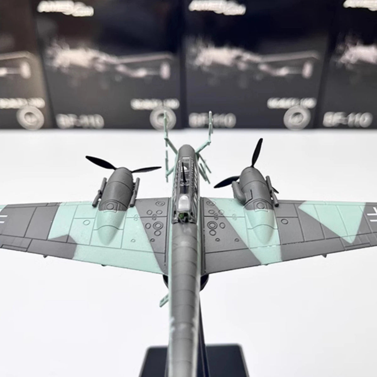 1/100 Diecast Alloy German Messerschmitt BF110 Fighter Model Souvenir Gift