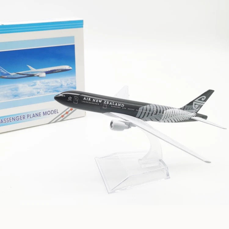 1:400 Air Zealand Airplane Diecast B777 Model Ation Plane Collection/Deco