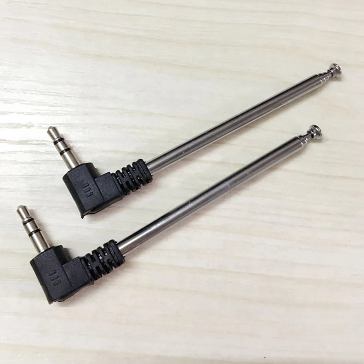 2PCS 3.5mm FM Radio Telescopic Antenna for Mobile Phone Radio Speaker