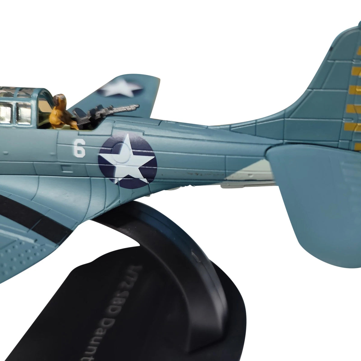 WWII 1:72 SBD Dauntless Dive Bomber Model Aircraft Collection With Display Stand