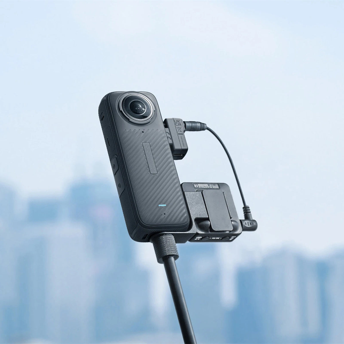 3.5mm/Type-C Mic Adapter Charging Audio Adapter for Insta360 X4 Camera
