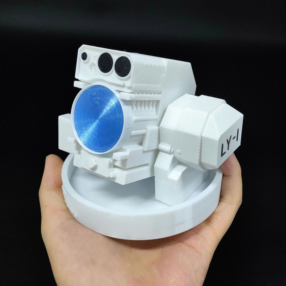 1/16 Scale China LY-1 Shipborne Laser Weapon System Plastic Model