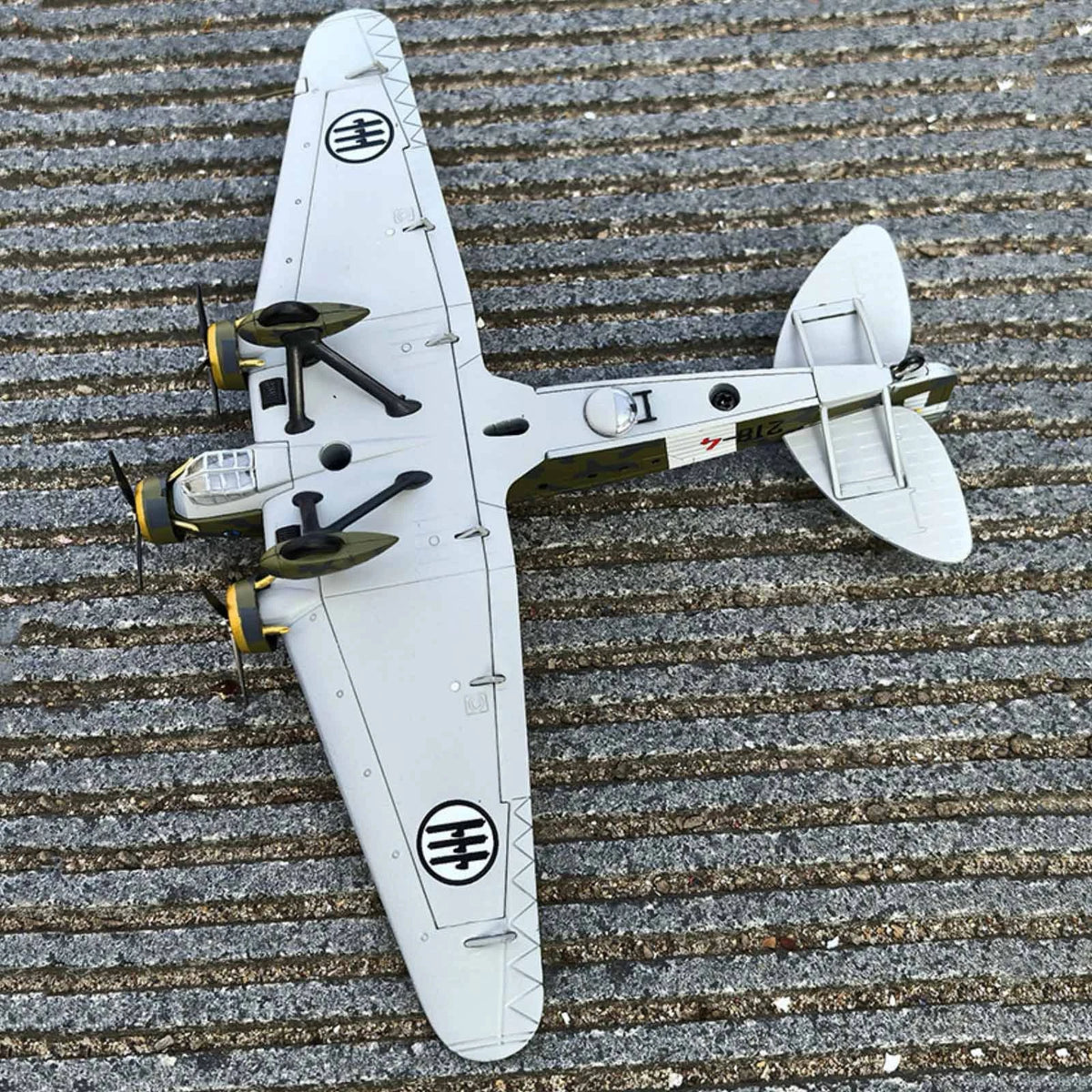 Durable 12cm Diecast Alloy 1/144 Scale WWII Italian Savoia-Marchetti S.81 Bomber