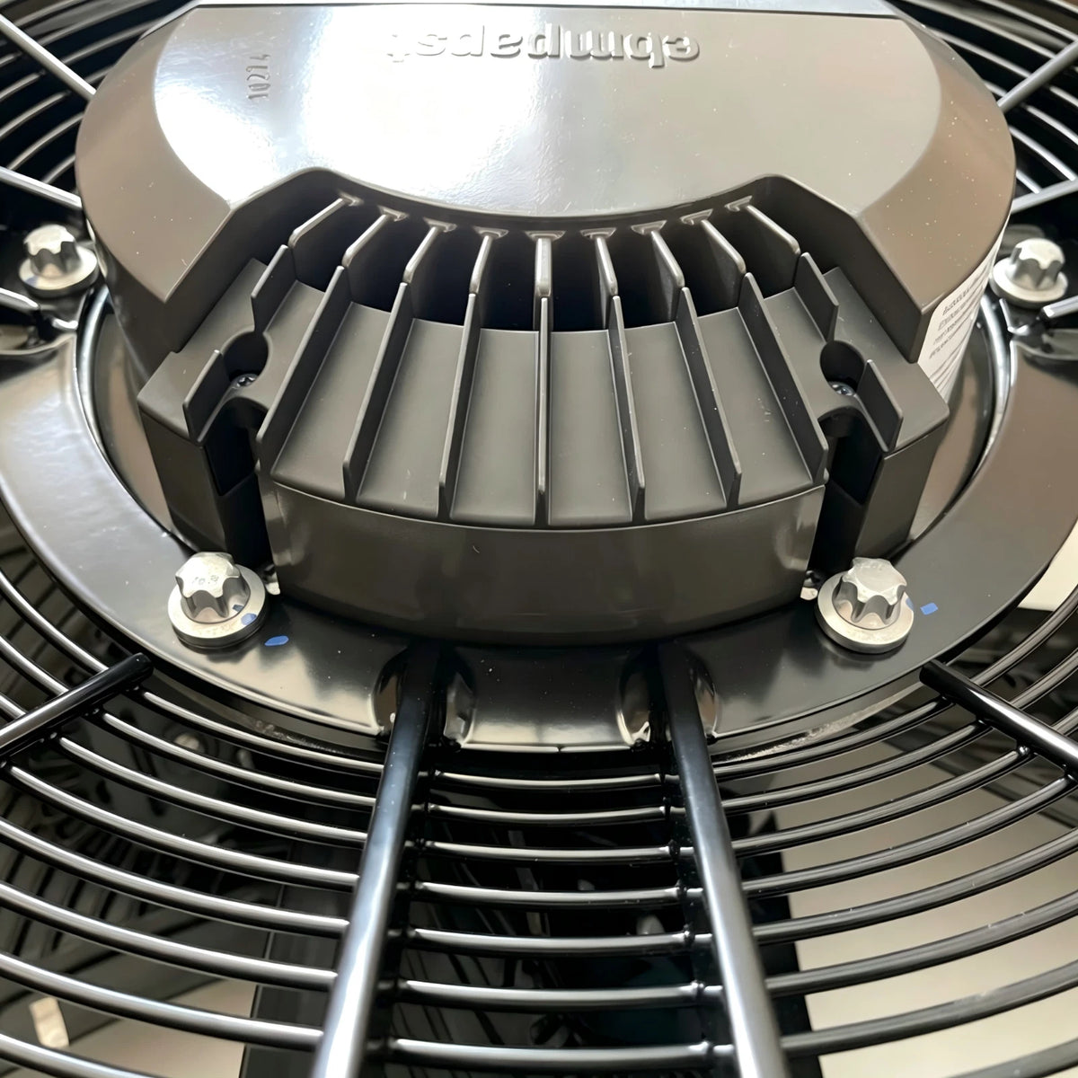 W3G710-NU31-03 IP55 for ebmpapst EC 400VAC 5.8A for Data Center Cooling Fan