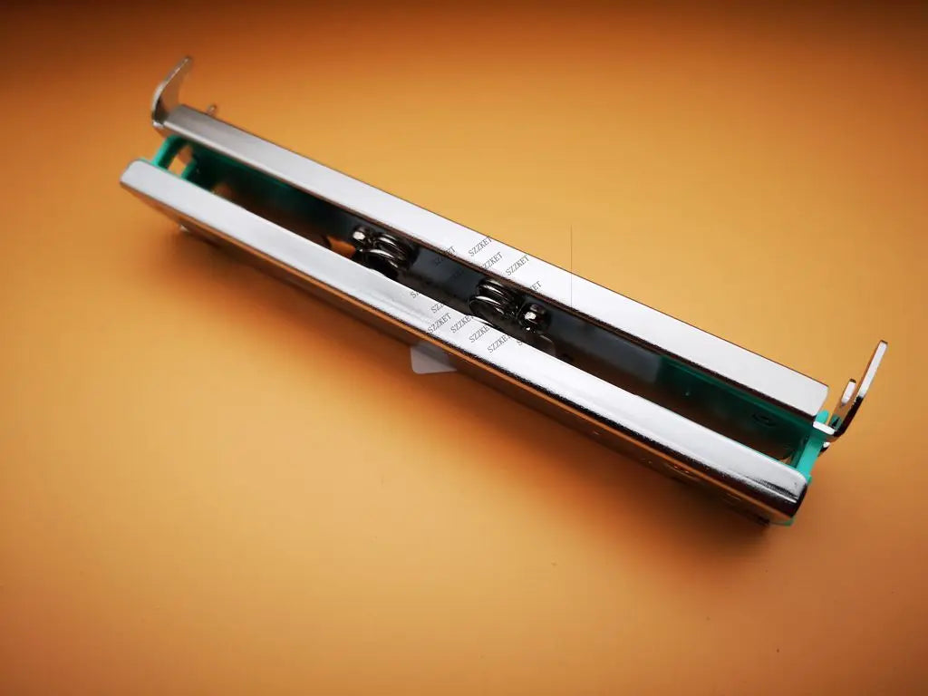The new original For TSC TTP-345 print head TTP-343 PLUS ME340 bar code stickers printer thermal head label print head