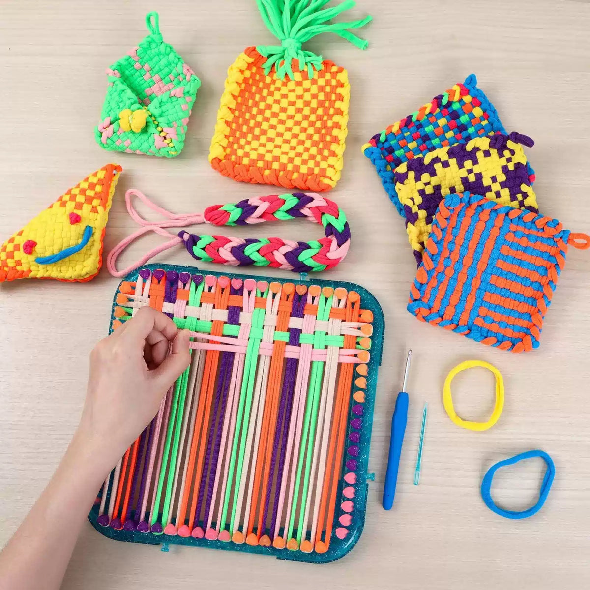 IQKidz Weaving Loom Kit Toys, Potholder Loom, [4]