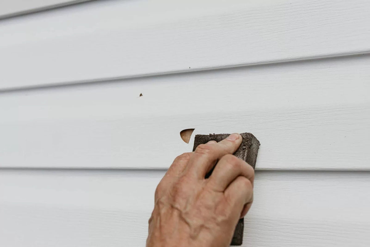 Mendyl Vinyl and Stucco Siding Repair Kit - Cover Any Cracks Holes or White [3]