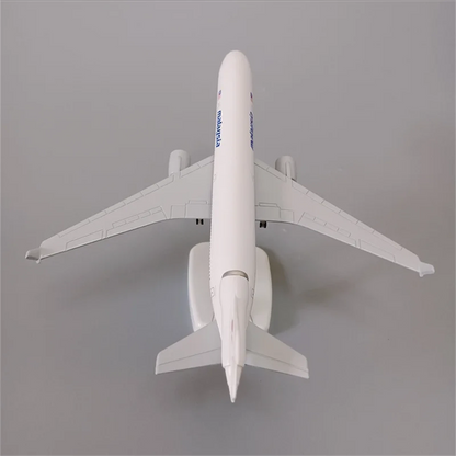 1:400 Malaysia MD11 MD-11 Airplane Alloy Model Souvenir Static Display Gift F
