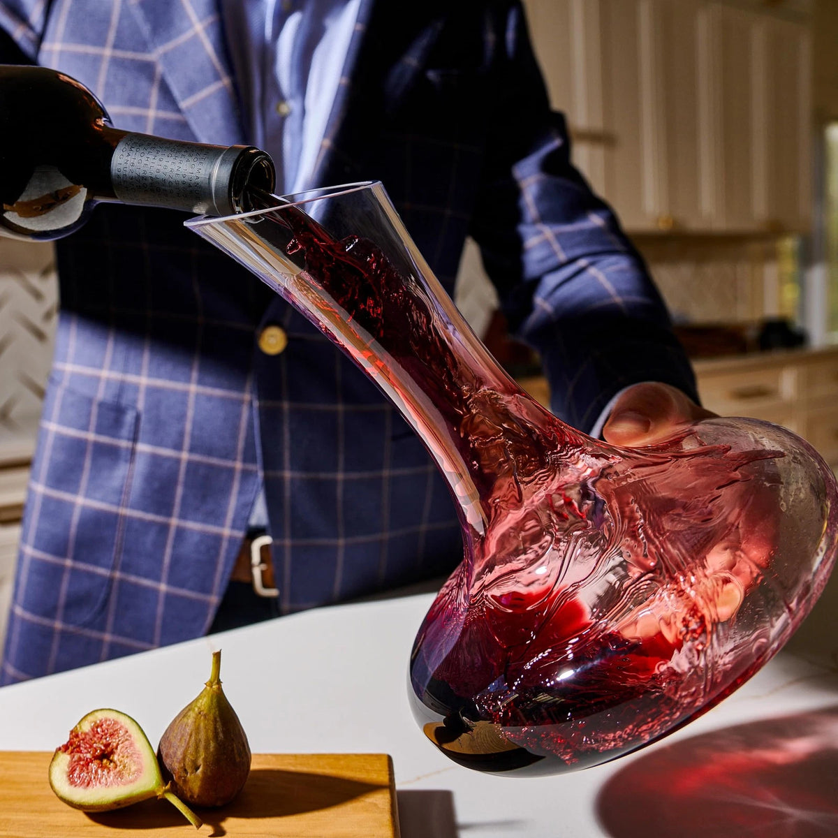 Large Elegant Red Wine Decanter Aerator Pourer -  Hand Blown bv2