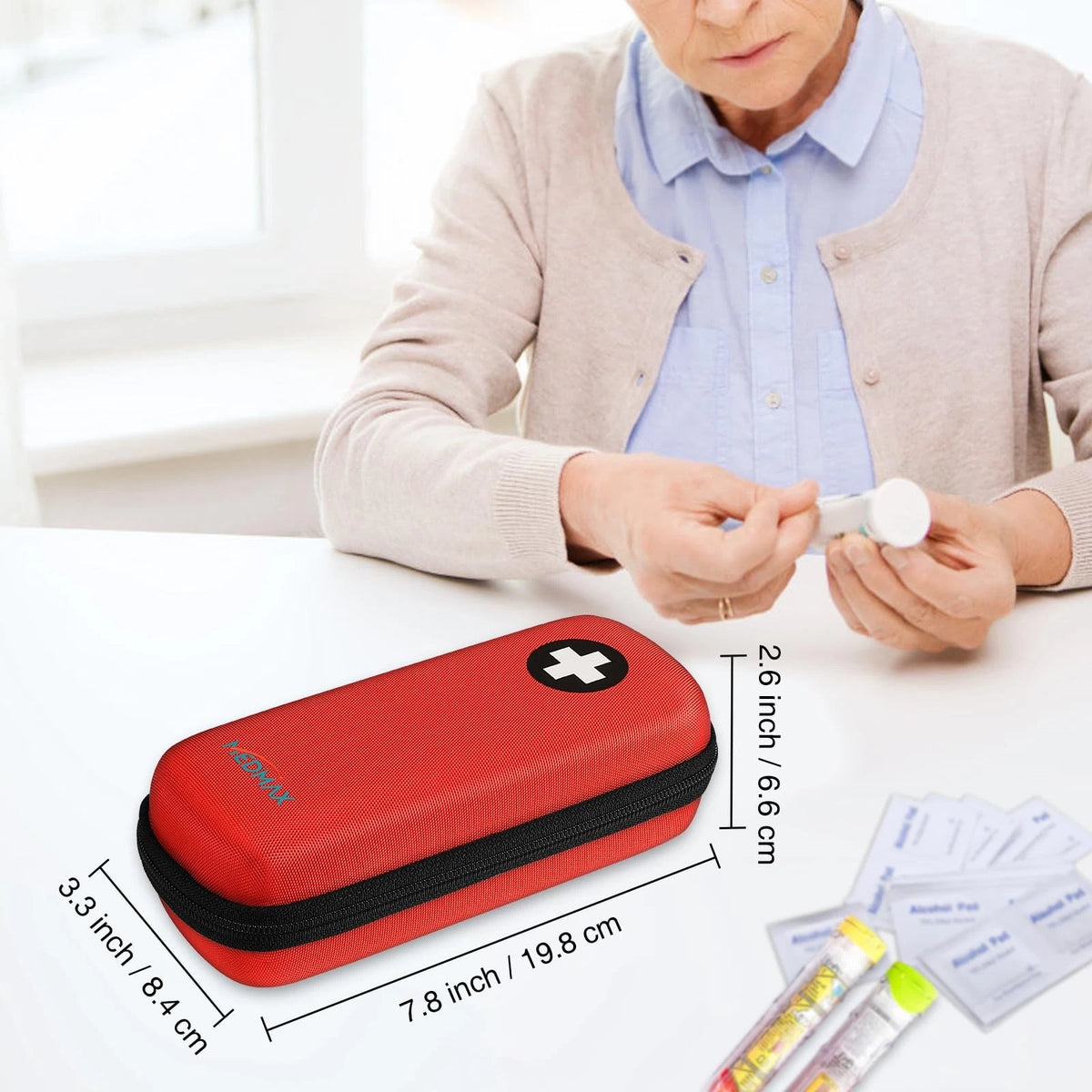 MEDMAX Epipen Medical Carrying Case, Hard Shell 7.8 x 3.3 x 2.6 inches, Red
