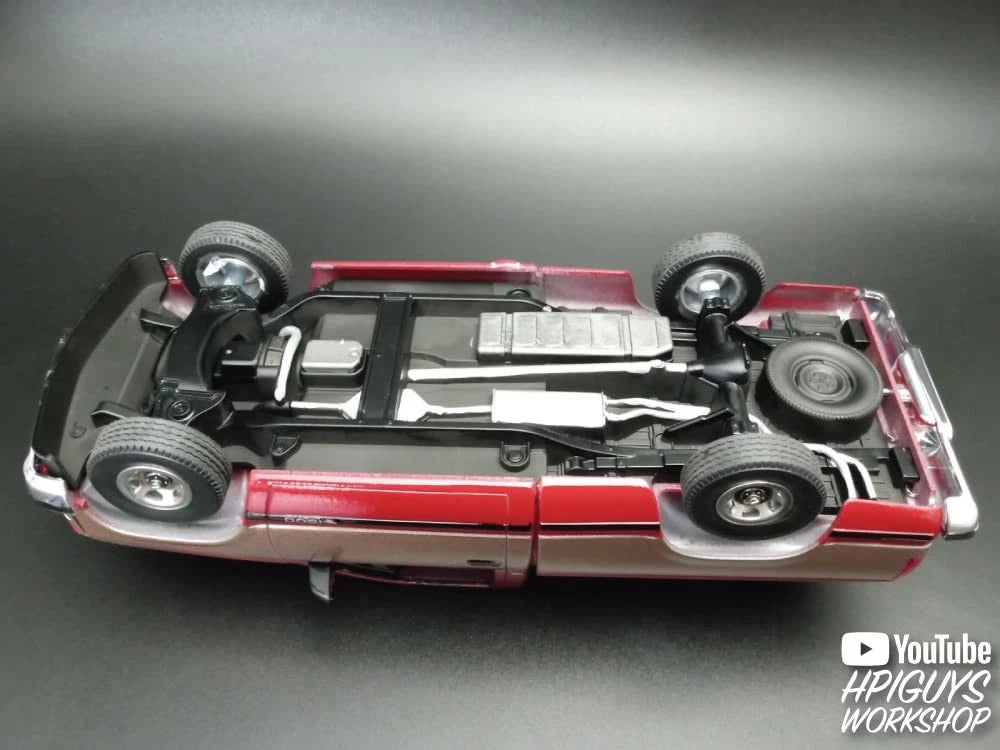 AMT 1992 Chevrolet Silverado Shortbed Fleetside Pickup Easy 1:25, unpainted