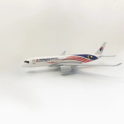 16cm 1:400 A350 Malaysia Airlines Airplane Model Alloy With Display Stand