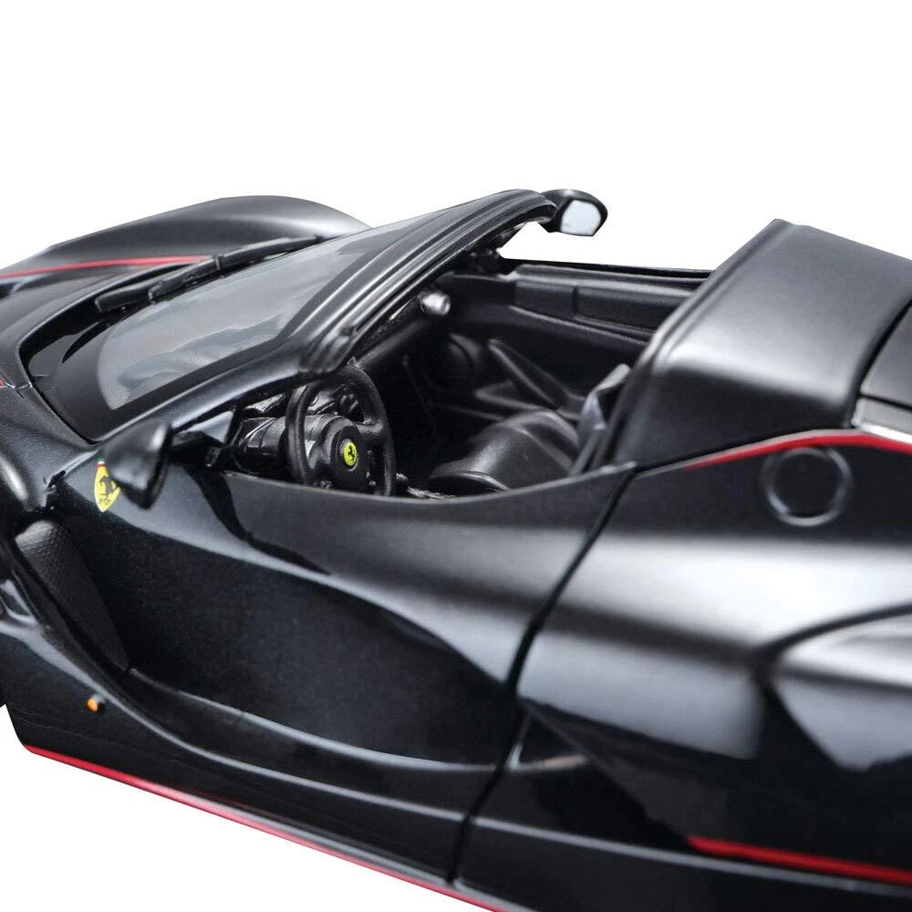 Maisto 1:24 Assembly Line LaFerrari Aperta - Black Large Large,
