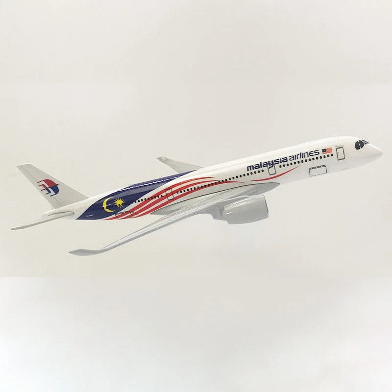 16cm 1:400 A350 Malaysia Airlines Airplane Model Alloy With Display Stand