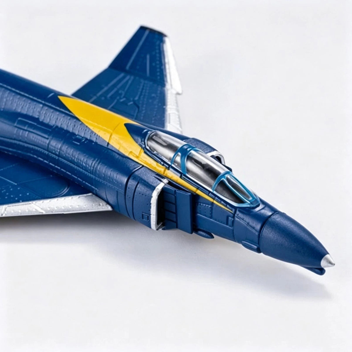 14cm Diecast Alloy 1/144 Scale US Navy F-4 Phantom II Fighter Desk Model