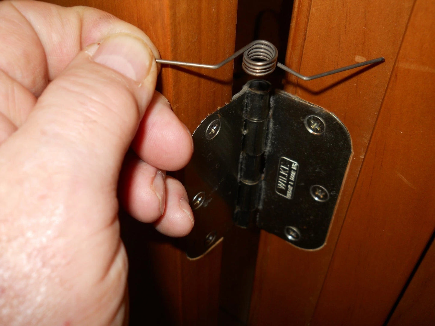 SELF OPENING DOOR HINGE SPRING REVERSE ACTING 4PCS