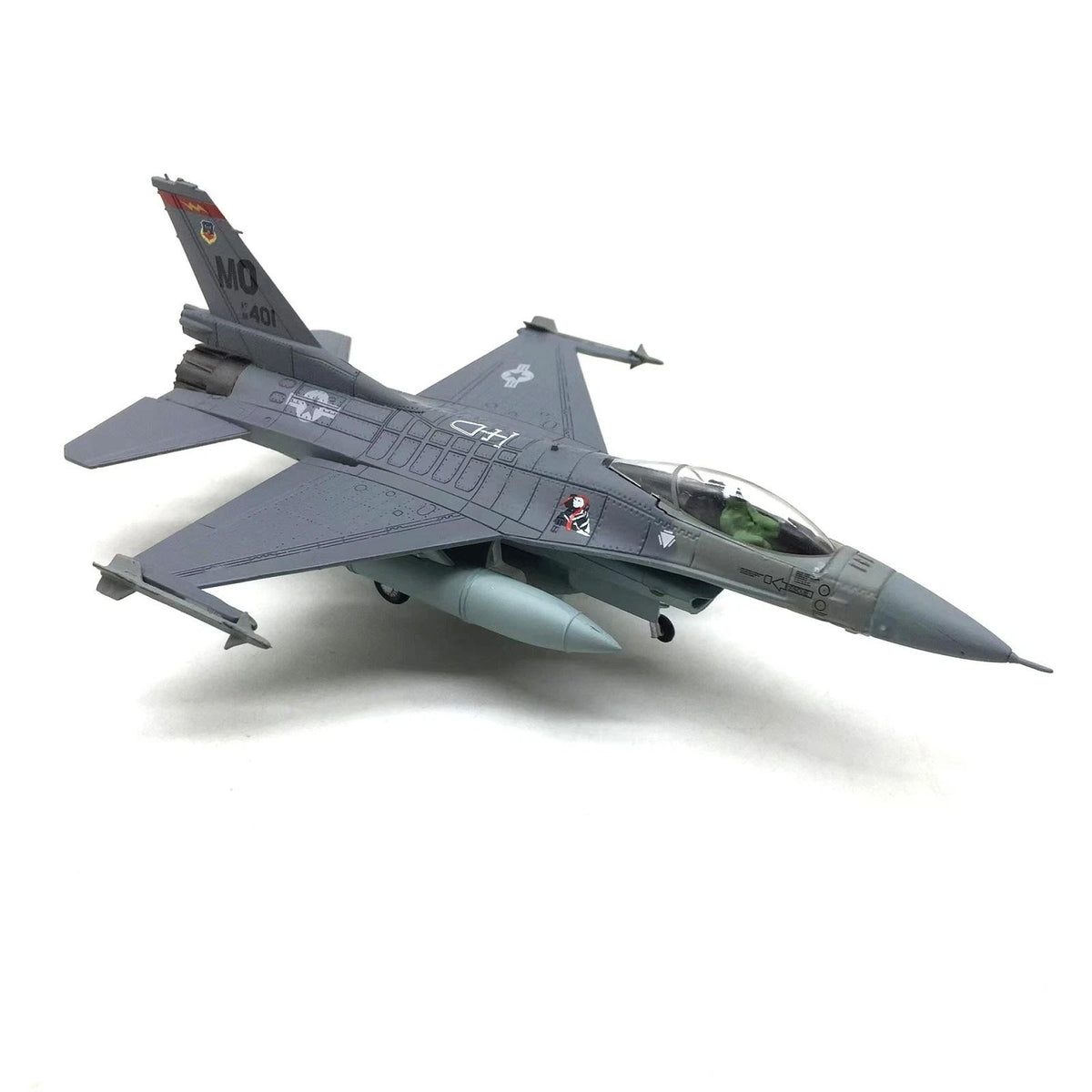 1:100 F-16C Fighter Diecast Metal Finished Aircraft Model With Display Stand