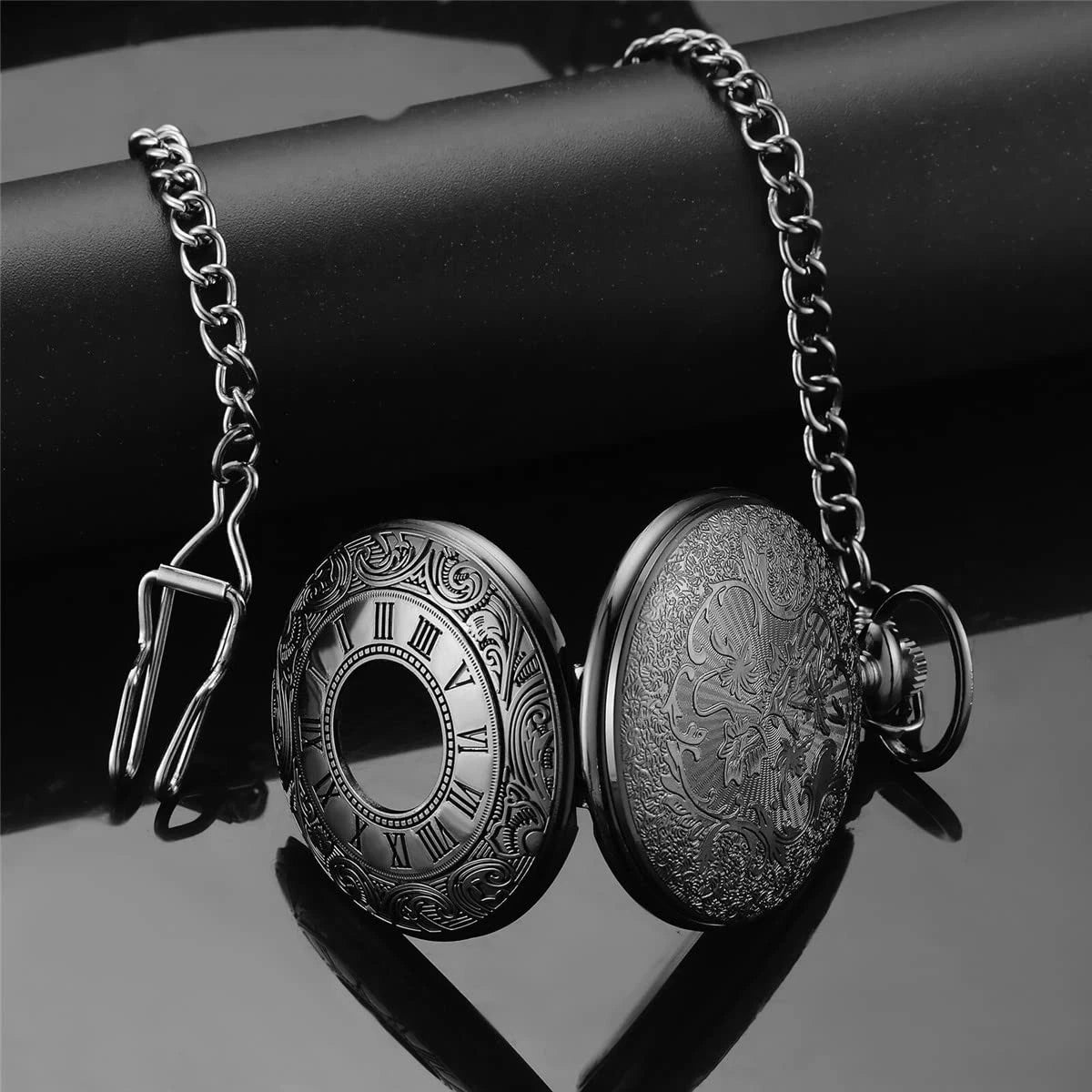 MJSCPHBJK Vintage Pocket Watch for Men Roman Numerals Scale Quartz Black