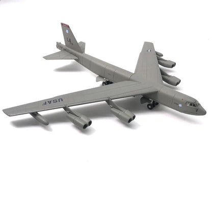 1:200 USAF B-52H Stratofortress Heavy Bomber Aircraft Model Military Plane