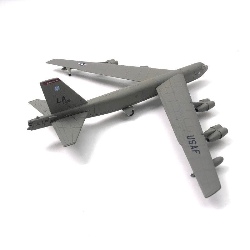 1:200 USAF B-52H Stratofortress Heavy Bomber Aircraft Model Military Plane