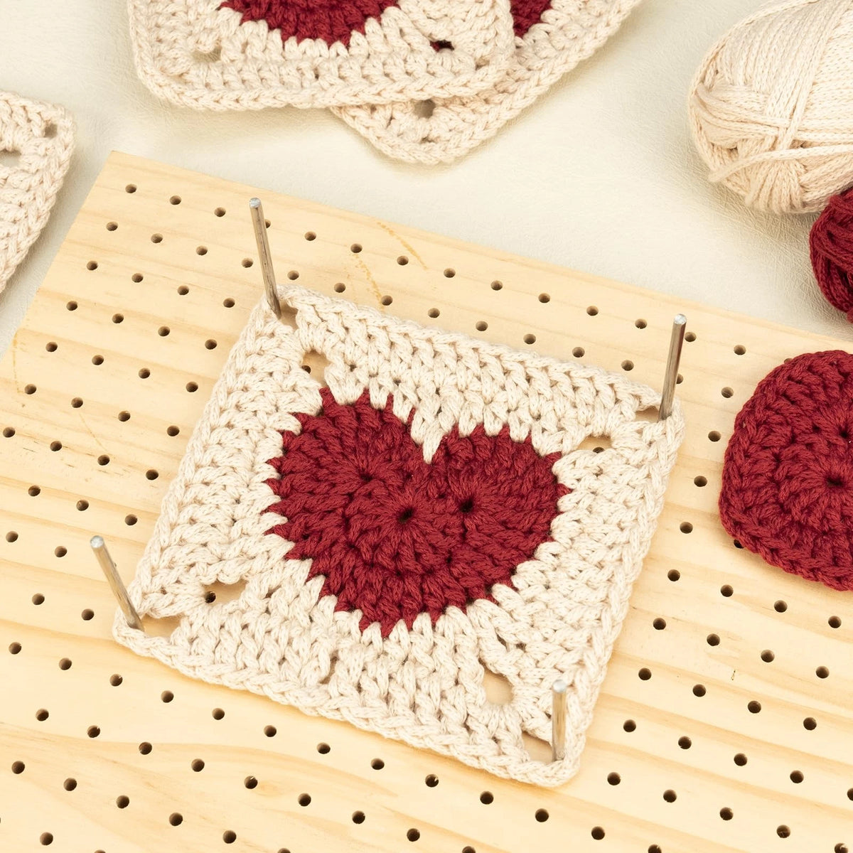 Yeezhee Crochet Kit for Beginners, Granny Square Starter Small, Heart