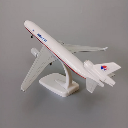 1:400 Malaysia MD11 MD-11 Airplane Alloy Model Souvenir Static Display Gift F