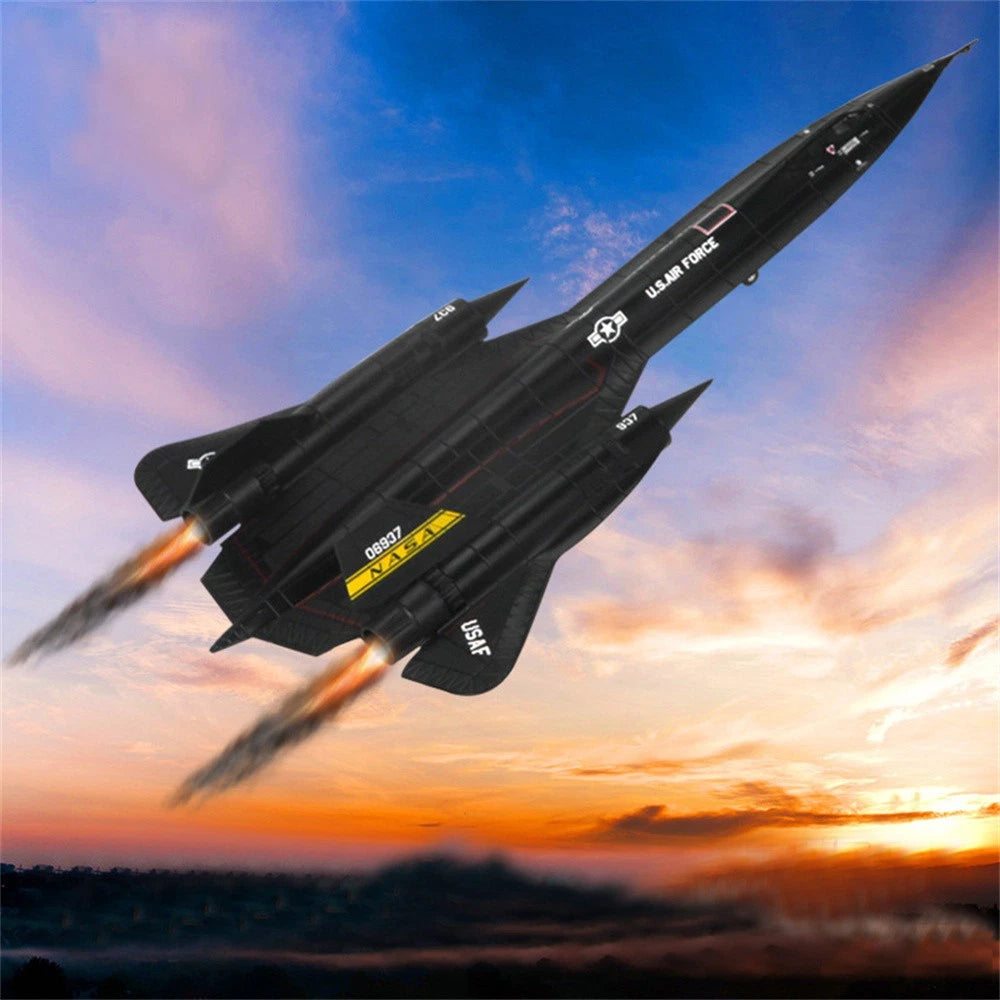 1:144 Alloy SR-71 Reconnaissance Aircraft Model Ornaments Airplane Collection