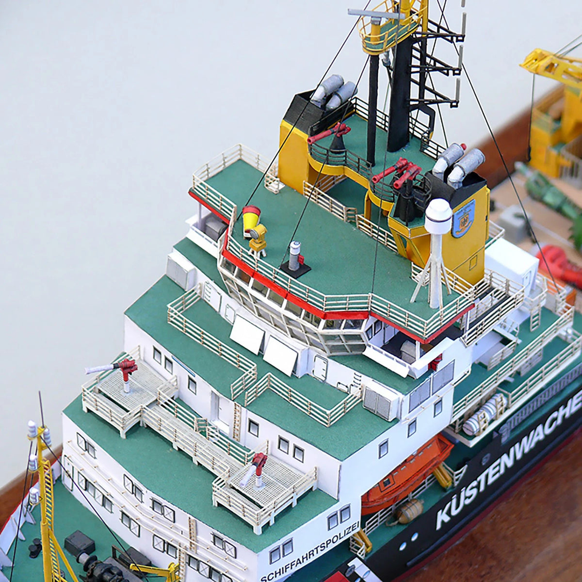 1:250 Germany Mellum Coast Guard Pollution Monitoring Ship Souvenir Gift For Kid