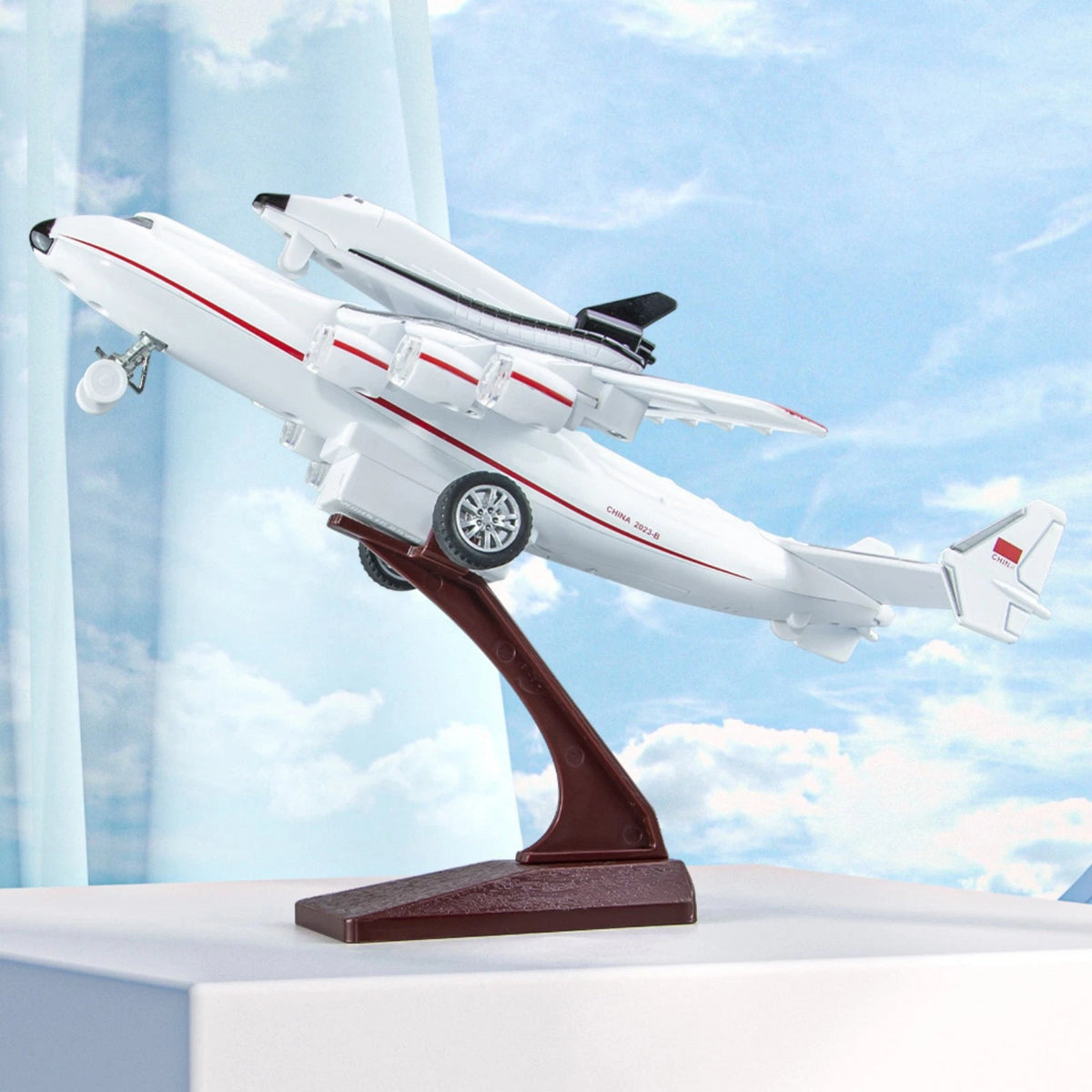1/400 An225 Mriya Plane w/Buran Orbiter Model Sound Light Pull Back Gift,