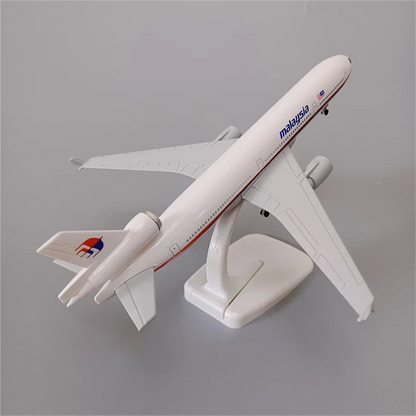 1:400 Malaysia MD11 MD-11 Airplane Alloy Model Souvenir Static Display Gift F