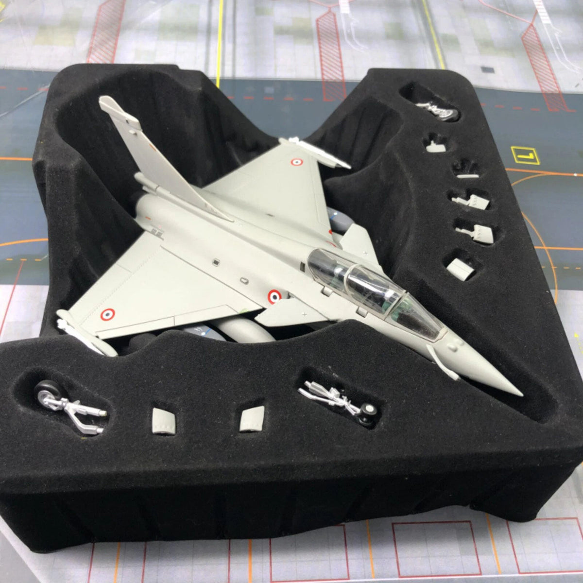 1/72 French Air Force Rafale B Fighter Finished Alloy Model Airplane Toy Gift