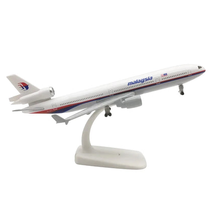 1:400 Malaysia MD11 MD-11 Airplane Alloy Model Souvenir Static Display Gift F