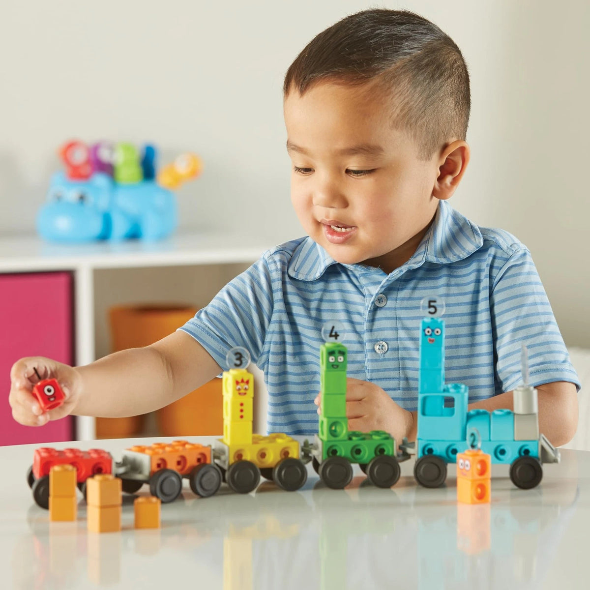 hand2mind Numberblocks Express Train MathLink Cubes Medium, Multicolor