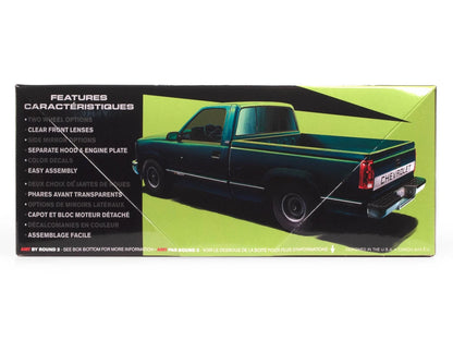 AMT 1992 Chevrolet Silverado Shortbed Fleetside Pickup Easy 1:25, unpainted