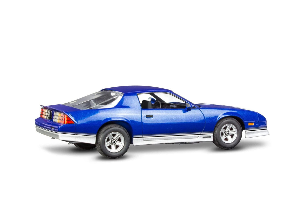 Revell 14540 1985 Chevy Camaro Z28 1:24 Scale scale, Molded Color