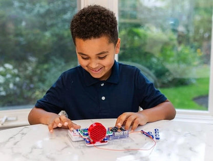 SNAP CIRCUITS STEM Radio Kit, Build an Electronic Radio, Kids Ages Small, Red
