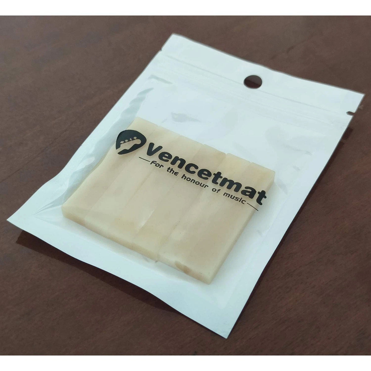 Vencetmat 6Pcs Unbleached Blank & Uncut Guitar Nut Pure Bone for x 6