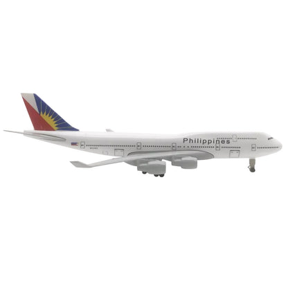 Diecast Alloy 1/350 Philippine Air Airlines B747 Airplane Model Plane Toy Gifts