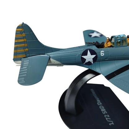 WWII 1:72 SBD Dauntless Dive Bomber Model Aircraft Collection With Display Stand