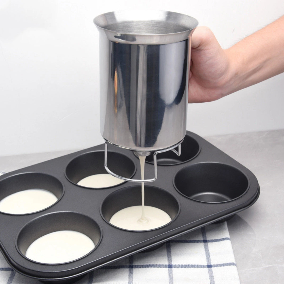 Stainless Steel Batter Dispenser with Quick-Close Valve No Spills for Pancakes