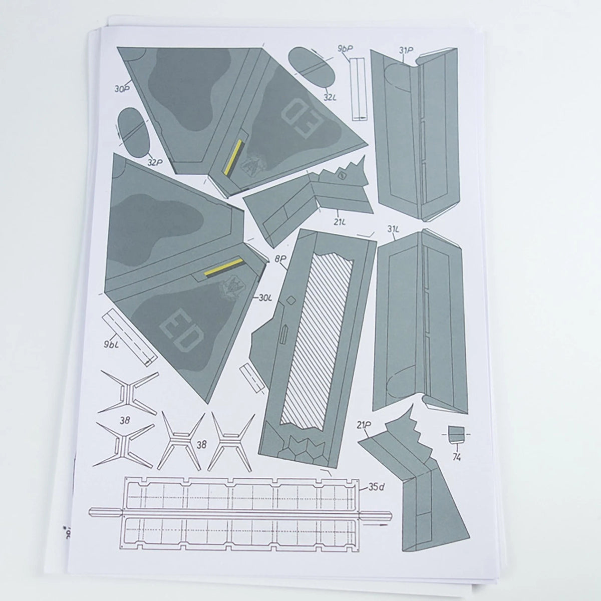 1/33 F22 Fighter Plane Paper Model Military Puzzle Paper Aircraft Unassembled