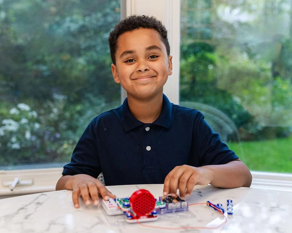 SNAP CIRCUITS STEM Radio Kit, Build an Electronic Radio, Kids Ages Small, Red