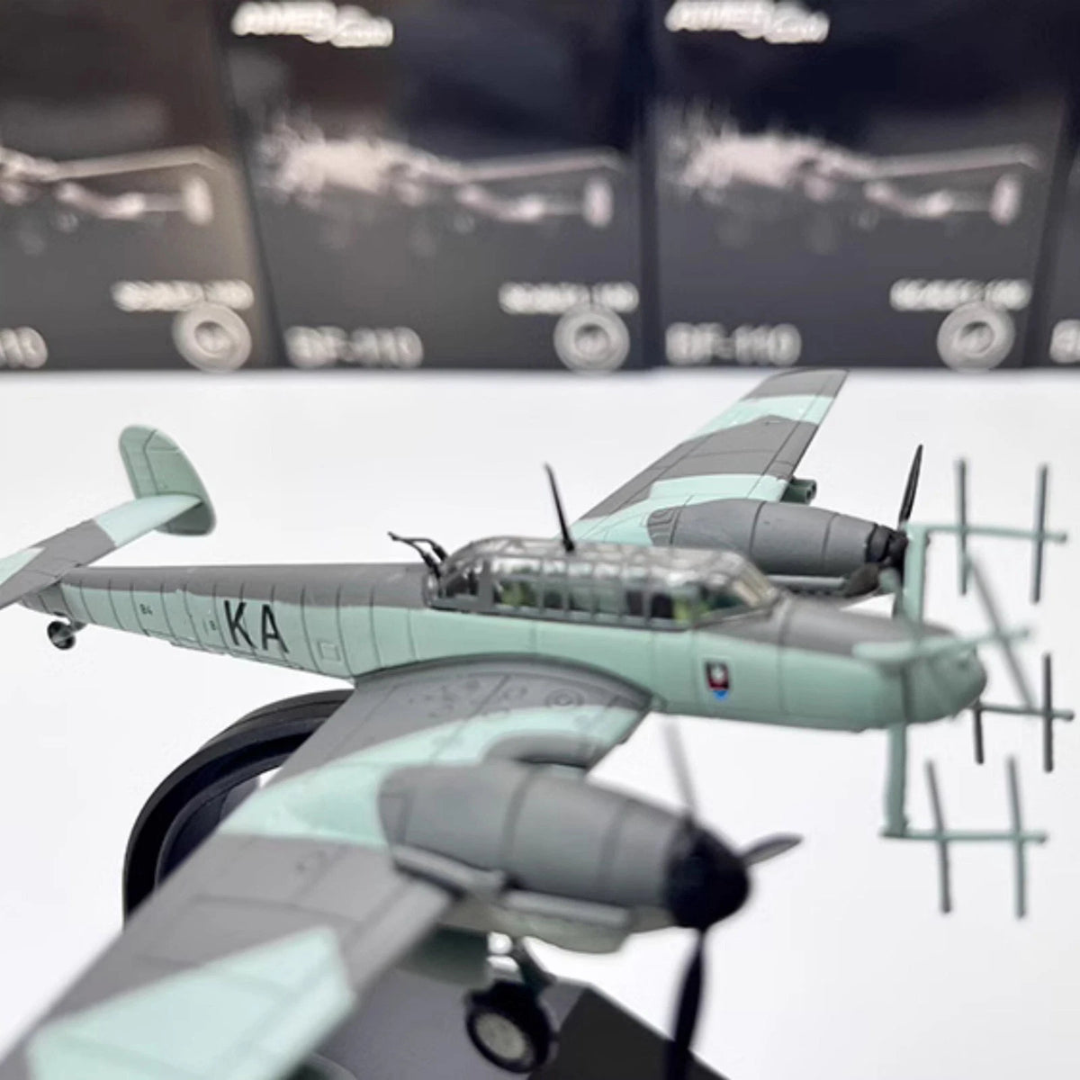 1/100 Diecast Alloy German Messerschmitt BF110 Fighter Model Souvenir Gift